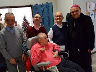 Vigilia con gli ospiti del Cottolengo per il Vescovo Brunetti 1
