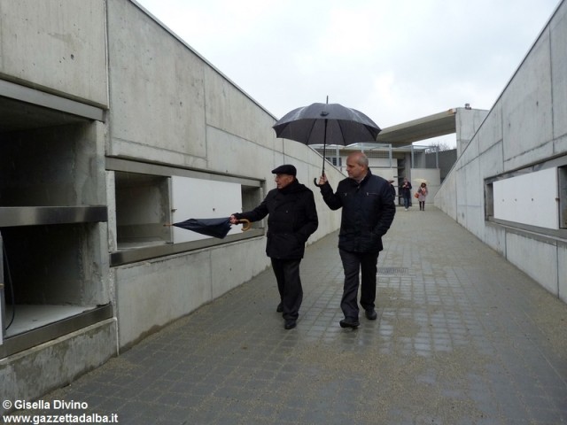 sopralluogo-cimitero-marello-vescovo-lanzetti-marzo2014