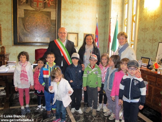 marello-bambini-materna-mussotto-alba-aprile2014