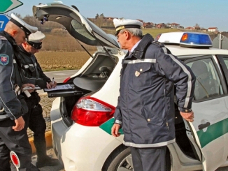 Alba assume un vigile urbano, al concorso partecipano in 86