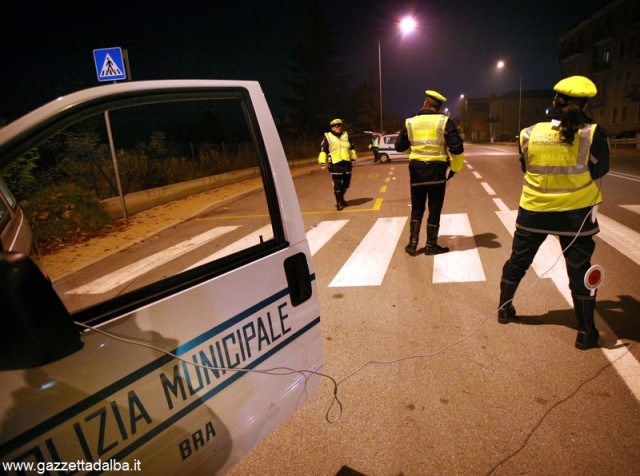 Una foto d'archivio dei controlli notturni dei Vigili braidesi.