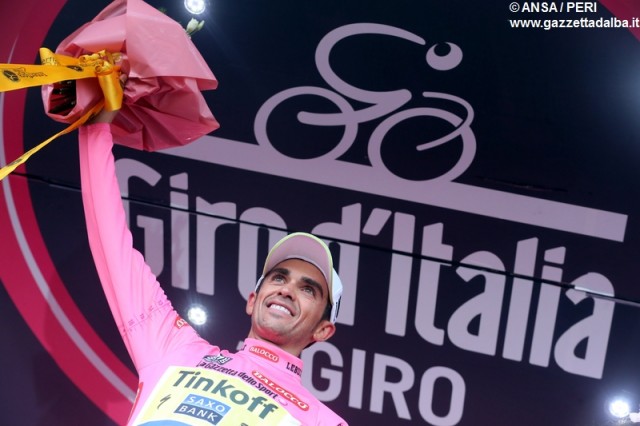 giro2015-arrivo-abetone-contador-maglia-rosa