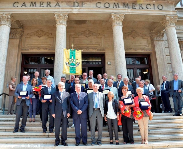 maestri lavoro Premiati con targa 1