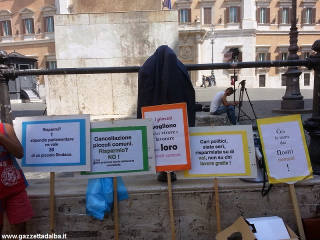 protesta-roma-sindaci-piccoli-comuni-luglio2015a