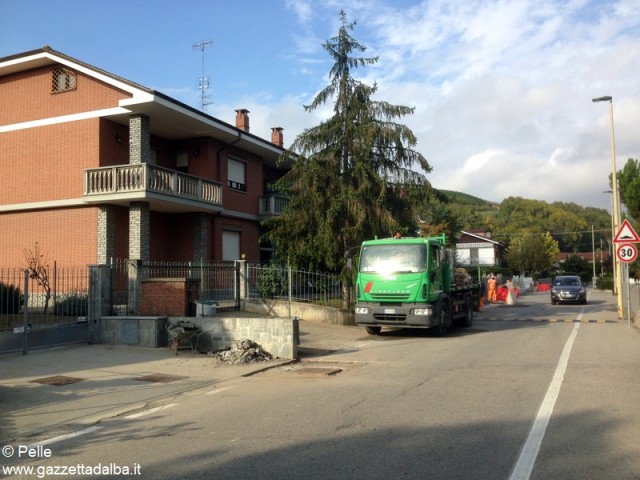 Mussotto lavori iniziati in strada osteria 2