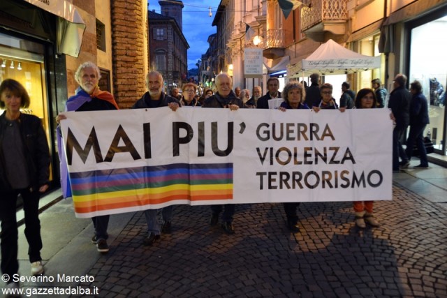 alba manifestazione pace