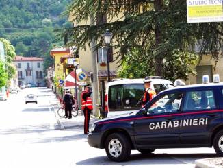 Rubavano caramelle all'asilo. Denunciati 3 ragazzini 1