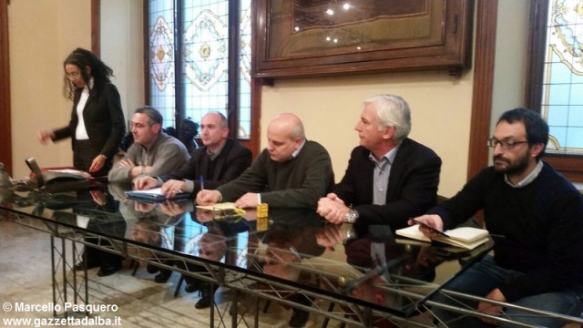 incontro-sindacati-giordano-vini-comune-alba-novembre2015 (1)