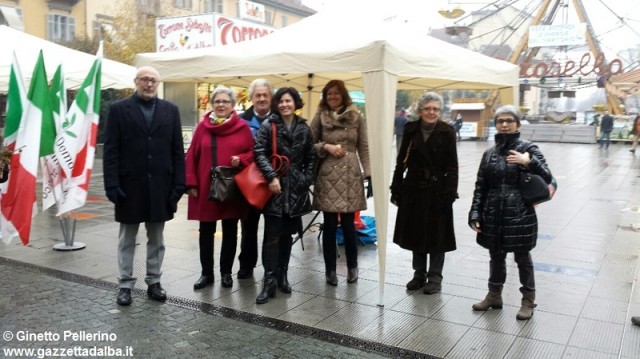 pd-vino-piazza-ferrero-alba-dicembre2015