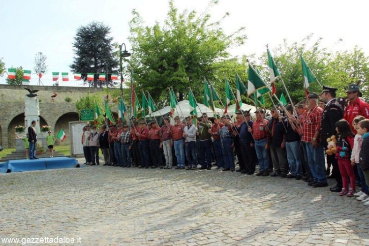 Alpini in Langa radunati a Diano 1