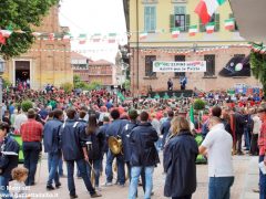 Ceresole imbandierata ha reso omaggio alle penne nere 44