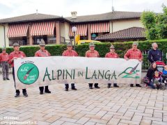 Ceresole imbandierata ha reso omaggio alle penne nere 16