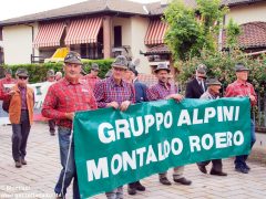 Ceresole imbandierata ha reso omaggio alle penne nere 30