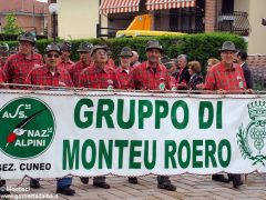 Ceresole imbandierata ha reso omaggio alle penne nere 35