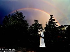 Le foto dei nostri lettori: grandine, folate di vento e arcobaleno 8