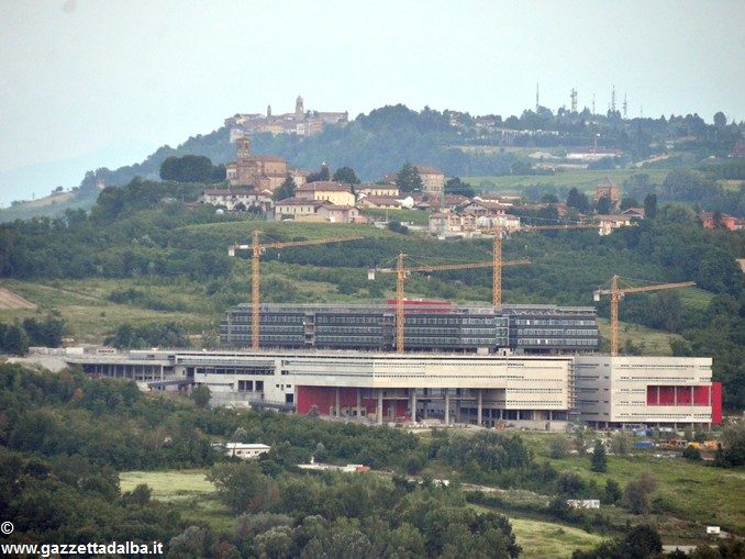 Il grande ospedale in attesa di verdetto 1