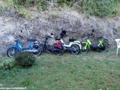 Da Ceresole a Viterbo, amici in vacanza in sella al Ciao 3