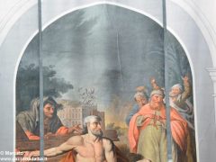 Alba, le artistiche coperture dei ponteggi per il restauro in San Giovanni 1