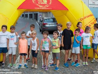 Tanti podisti alla Corri Mont&agrave; per il Kenia. Ecco le immagini pi&ugrave; belle