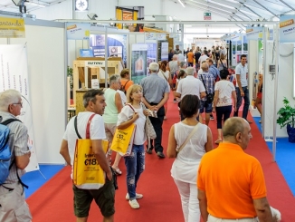 Tanto pubblico per la prima domenica della Grande fiera d'estate di Cuneo 1