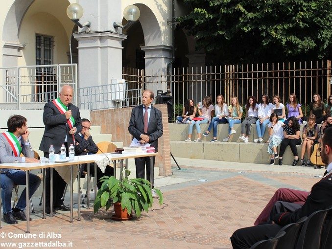 Inaugurato l’anno scolastico 2016-’17. Il liceo classico Govone omaggia Giacomo Oddero