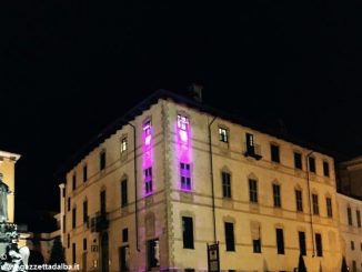 Palazzo Mathis in rosa promuove la prevenzione dei tumori al seno