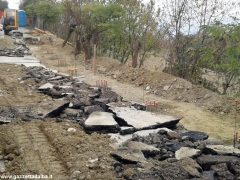 Frana in strada Bonora: Canale costretta a fare da sé 4