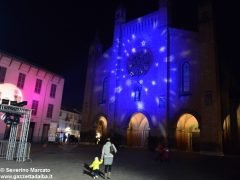 Fotogallery: lo spettacolo delle fontane luminose in piazza Duomo 2