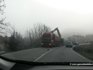 Lavori in corso sul ponte di Pollenzo, previsti disagi e lunghe code