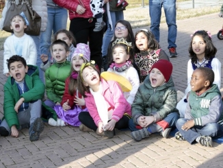 Grande festa di Carnevale nel Paese di fiaba e sabato si bissa con gli Anni '60