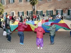 Grande festa di Carnevale nel Paese di fiaba e sabato si bissa con gli Anni 