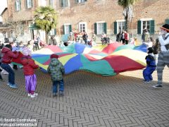 Grande festa di Carnevale nel Paese di fiaba e sabato si bissa con gli Anni 