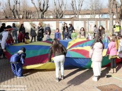 Grande festa di Carnevale nel Paese di fiaba e sabato si bissa con gli Anni 