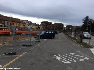 Altri 25 stalli di sosta con la copertura della ferrovia