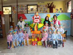 Gran falò di Carnevale nella scuola dell