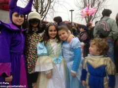 Tanto divertimento al Carnevale dei bambini di Mussotto. Ecco foto e video della festa 6