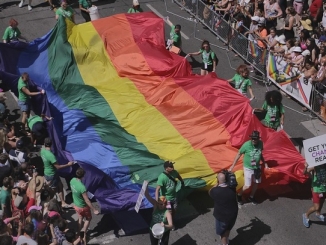 Il gruppo "De-Generi" lancia l'idea di un "Gay pride" albese a giugno
