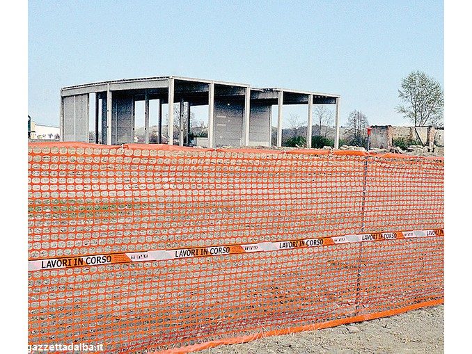 Nell’area dell’ex multisala del Mogliasso avviati i lavori di pulizia