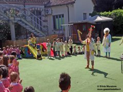 Fotogallery: i momenti più belli della visita dei "nasi rossi" alla scuola dell