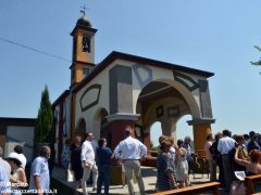 David Tremlett inaugura la cappella restaurata a Coazzolo. Ecco le foto 5