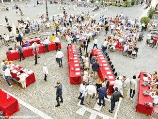 Asti: il debutto del sindaco Rasero in piazza San Secondo