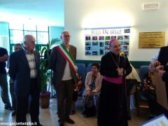 Il vescovo Marco Brunetti alla casa di riposo Divina Misericordia 5