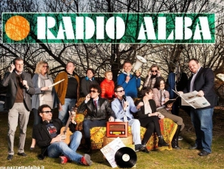 Notte di festa, in piazza Michele Ferrero, per Radio Alba