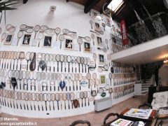 È nato a Baldissero il primo Museo della racchetta da tennis
