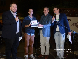 Buona la prima per il Radio Alba Festival. A Nicolas Roncea il premio di Gazzetta d'Alba