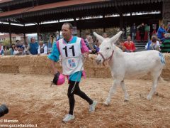 Tutte le foto più belle del Palio degli asini, vinto dal borgo dei Brichet 84