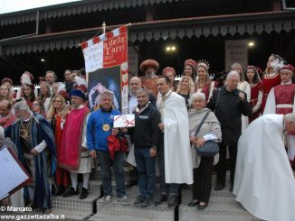 Tutte le foto più belle del Palio degli asini, vinto dal borgo dei Brichet 96