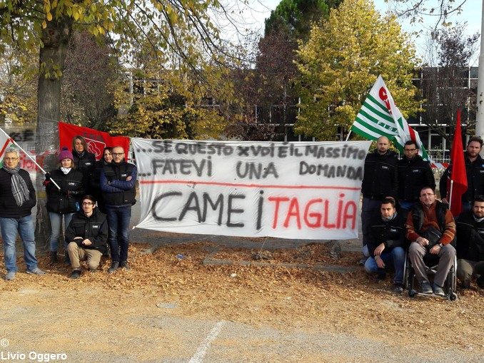 Presidio dei lavoratori della Came di Roddi contro i licenziamenti 1