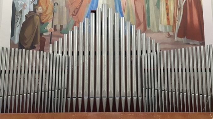 Restauro in corso per l’organo della chiesa di Cristo Re