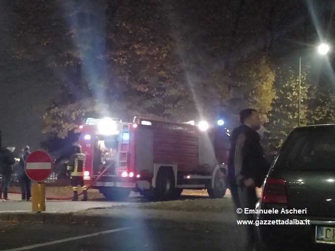 Alba: domato dai vigili del fuoco un incendio nei pressi del cimitero 3